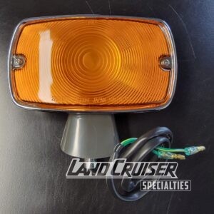 7/70-12/74 FJ40/45 front turn signal assembly